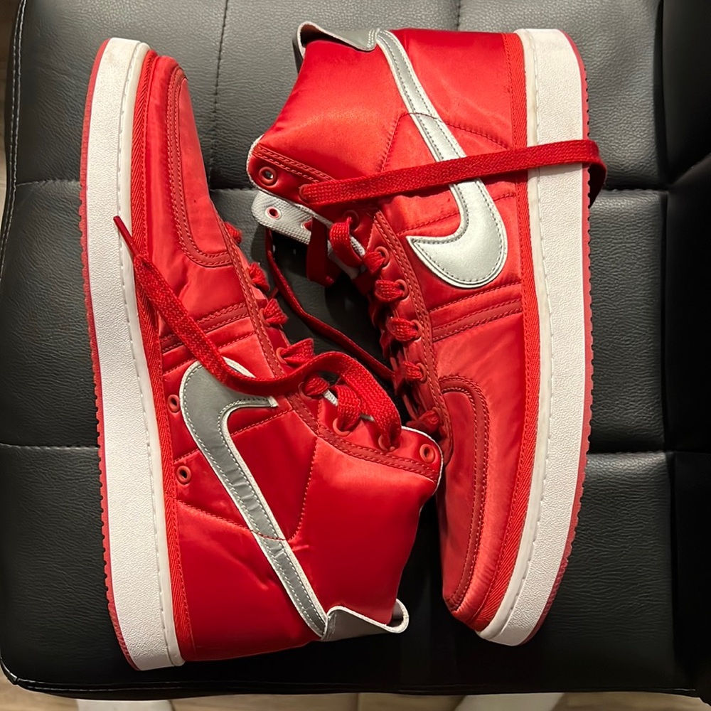 Air Force 2 size 13
